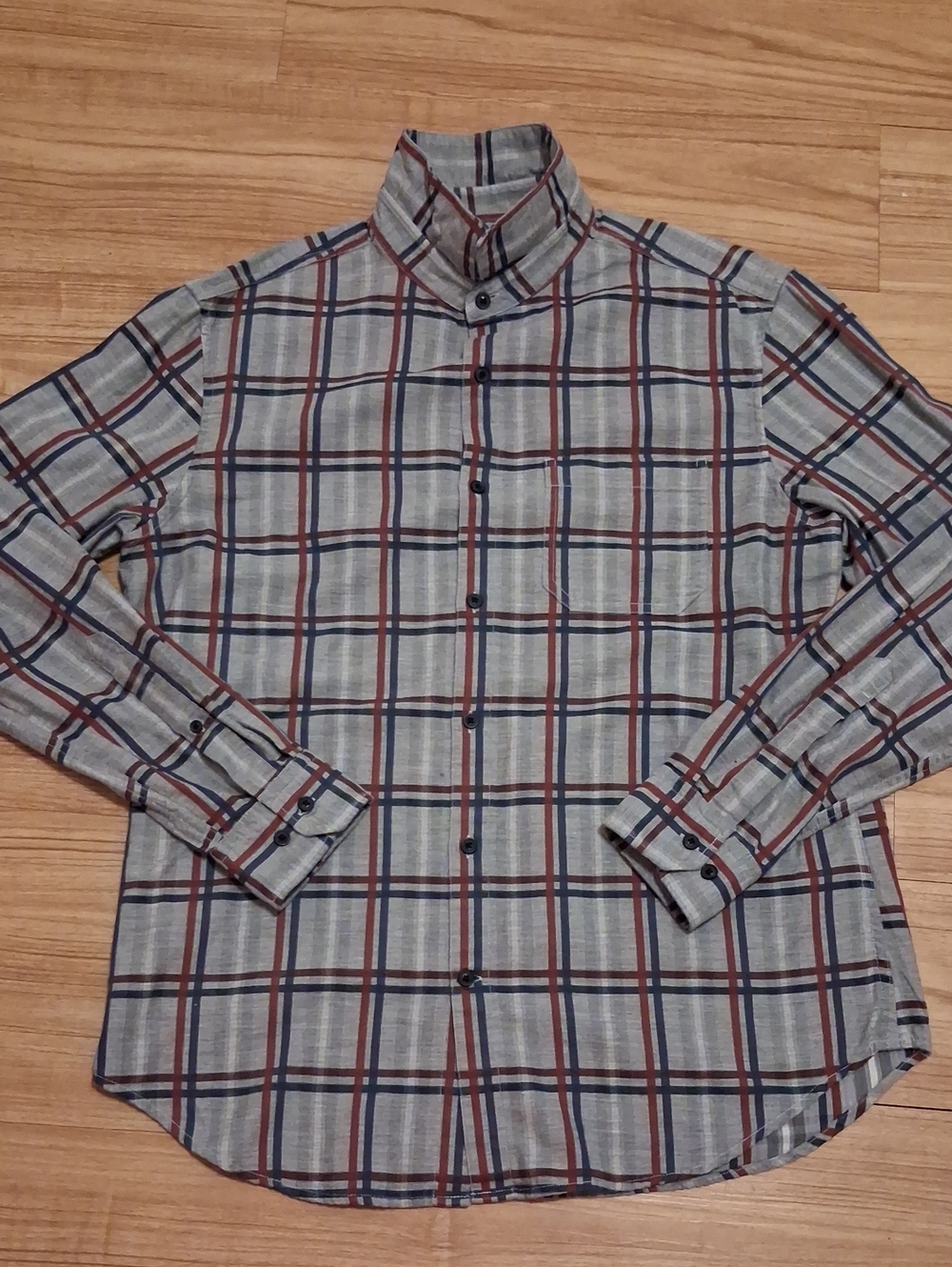 Banana Republic Gray Plaid Button-Down Shirt with Navy & Brown Lines
